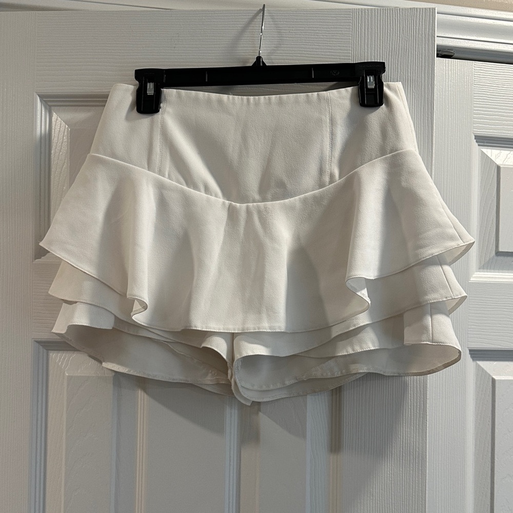 Zara White Ruffle Skorts